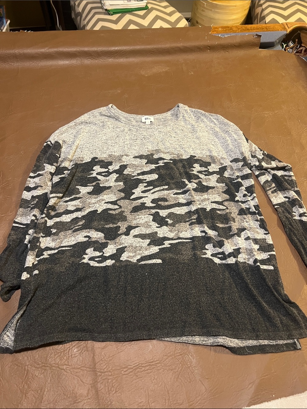 Womens Gray Camo Long-Sleeve Shirt- see description